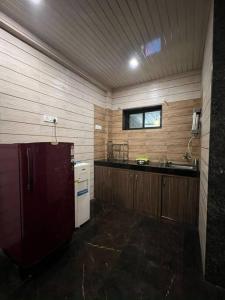 Mount Bungalows-2 BR PVT POOL