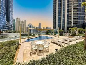 Emaar Marina T1 2BR Apartment at 52-42 Building T1 with Dual Views - Sea and Ain Dubai By ANW Vacation Homes - 甘图特