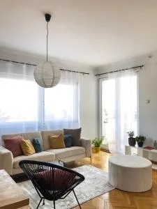 BUJTINA - Sunny Apartment with Balcony - Istog