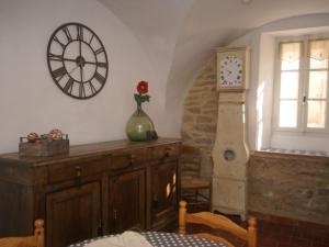 Maisons de vacances Charming cottage with stunning views in culture rich southern France : photos des chambres
