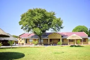 Wingate Hotel - Маун