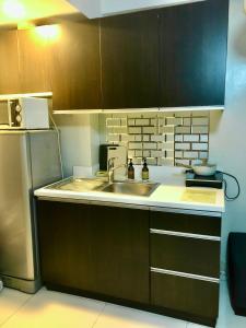 Best Value Stylish Loft Steps from Greenbelt Mall