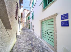 Vibrant and Elegant Downtown Krk Apartments