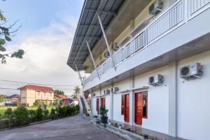 RedDoorz Syariah at Djaya Guest House Padang