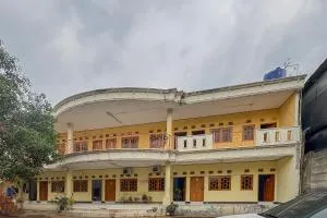 RedDoorz at Kuning GH Jatinangor - Sumedang