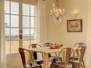 Villas Villa Miradou - pool, sea and valley view, renovated villa : photos des chambres