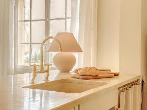 Villas Villa Miradou - pool, sea and valley view, renovated villa : photos des chambres