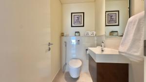 Guest Favorite - Modern 3BR High Views Prime Location at Downtown