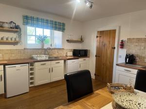 Parr Cottage at Snape Castle Mews