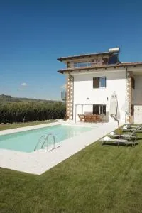 Villa Mariarosaria - Villa Esclusiva con piscina - Alvignanello