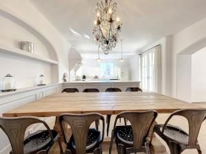 Villas Charming villa with pool, ideal family holiday : photos des chambres