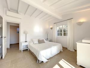 Villas Charming villa with pool, ideal family holiday : photos des chambres