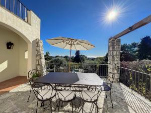Villas Charming villa with pool, ideal family holiday : photos des chambres