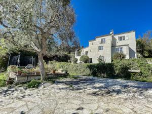 Villas Charming villa with pool, ideal family holiday : photos des chambres