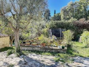 Villas Charming villa with pool, ideal family holiday : Villa