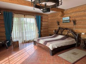 Фільварок Кмитів