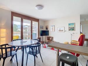 Appartements Le 56, 2 chambres, terrasse, Voiron : photos des chambres