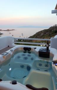 Villa Camelia 1 - Psarou View - Private pool and Jacuzzi