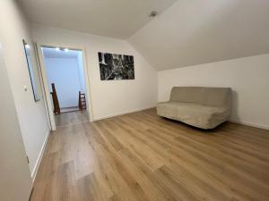 Helle und bequeme Monteurwohnung mit Balkon