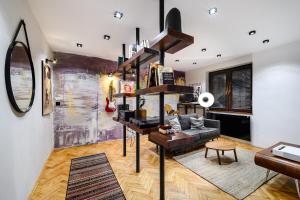 Cozy Central Flat in Cluj-Napoca with Home Cinema