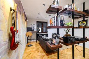 Cozy Central Flat in Cluj-Napoca with Home Cinema