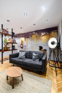 Cozy Central Flat in Cluj-Napoca with Home Cinema