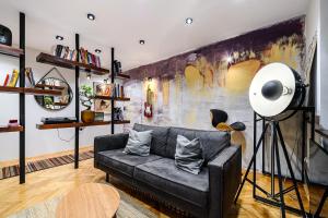 Cozy Central Flat in Cluj-Napoca with Home Cinema