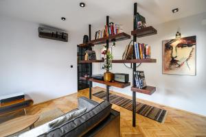 Cozy Central Flat in Cluj-Napoca with Home Cinema