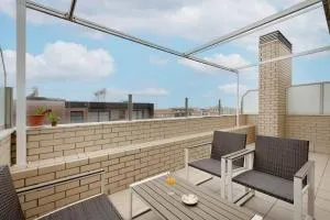 Espinho Retreat with Balcony - Anta