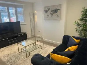 Lux 2 Bedroom Hse, Free Parking, Close to station - Bexleyheath