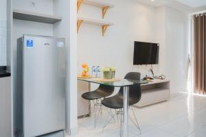 Comfort and Simple 1BR at Casa De Parco Apartment By Travelio