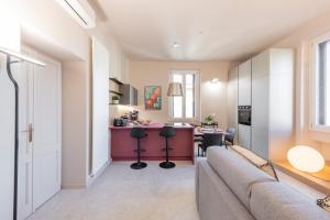 Laurana, 6 Ampio e luminoso appartamento per 6