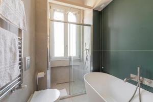 Laurana, 6 Ampio e luminoso appartamento per 6