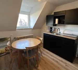 Line Green - 希尔泽