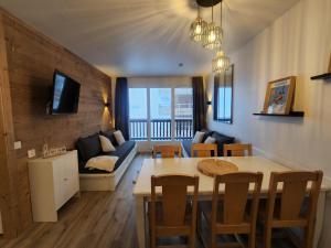 Appartements La Roche Noire - Ski au pied de l'immeuble : photos des chambres