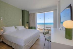 Twin Room Sea view with Balcony room in HM Gran Fiesta