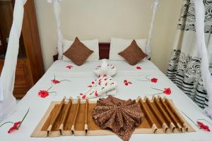 Safari Lodge Ltd