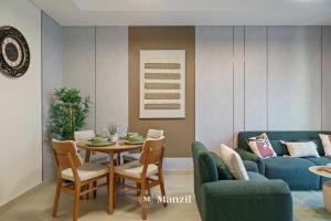 Manzil - 1BR Apt Near Downtown Dubai with Pool & Skyline Views