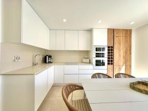 Apt GH - 50 meters from beach