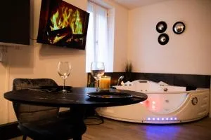 Suite Luxueuse Jacuzzi - 穆兰 Suite Luxueuse Jacuzzi - 穆兰