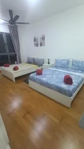 High Floor Teega with Nflix Disney Balcony 18 - Kampong Baharu