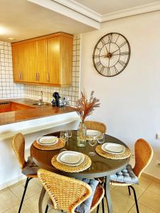 2BDR Ocean and la Gomera Vista Getaway