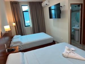 Caruzo Hotel and suites