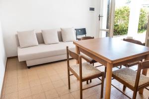 M051 - Marcelli, villetta con giardino vicino al mare