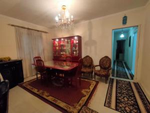 شقة مفروشة للايجار بمدينة نصر المنطقة الأولي Furnished apartment for rent in Nasr City, First District