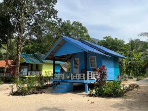 Baanbua bungalows Koh Chang Ranong