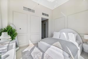 Daniels Stylish 1BR at Silverene Tower Dubai Marina