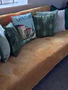 The Greens Apartment - Farnworth