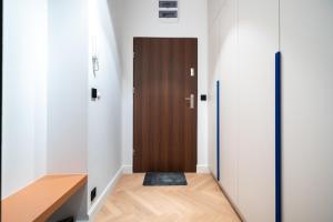 Kościuszki Lavish Apartment by BookingHost