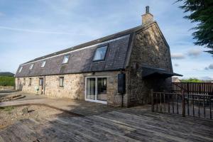 Woodside Barn Stunning 7 bed Barn conversion